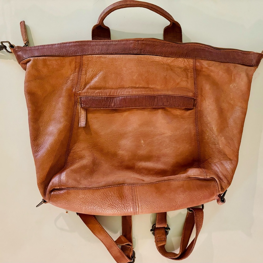 EUC Free People Joey Distressed Convertible Backpack Bag Tote Brown Leather